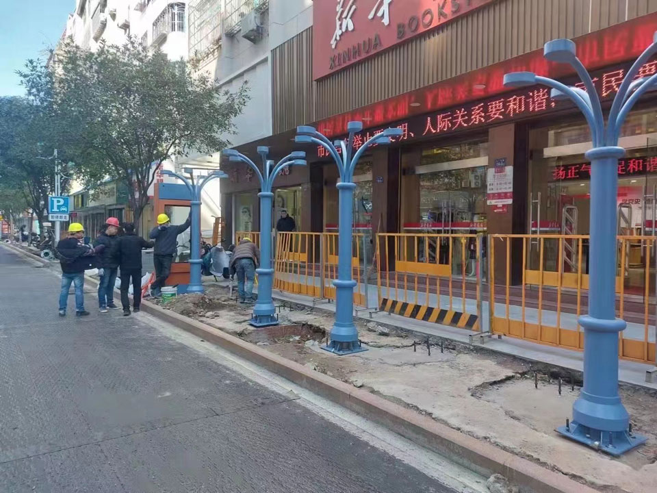 南(nan)平候車(che)亭安(an)裝(zhuang)圖